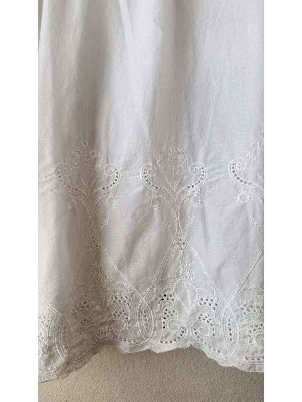 Coldwater Creek Pintuck Embroidered Tunic Blouse - Size L - Picture 7 of 7